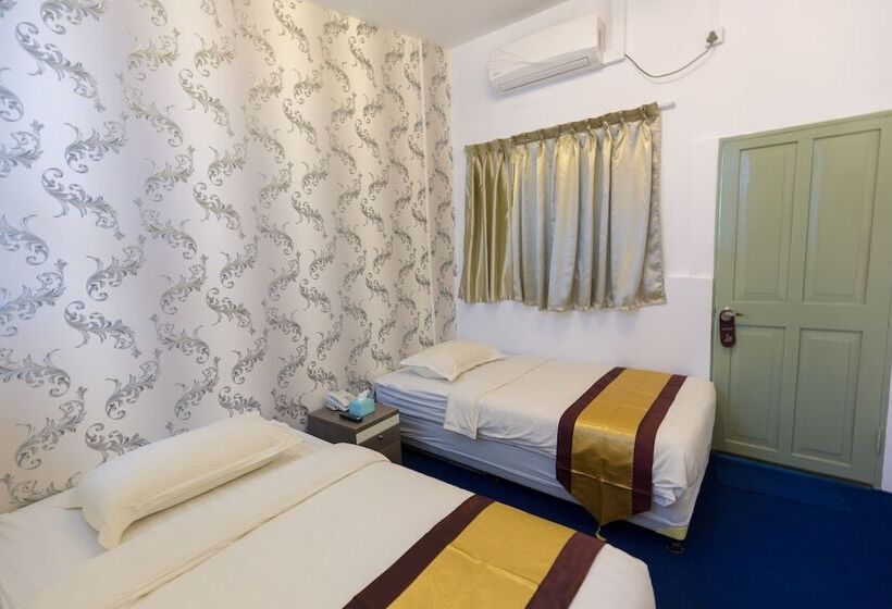 هتل Sky View Bed & Breakfast