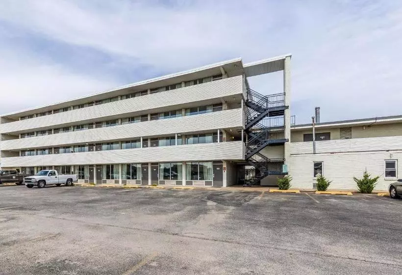 ホテル Studio 6pekin, Il