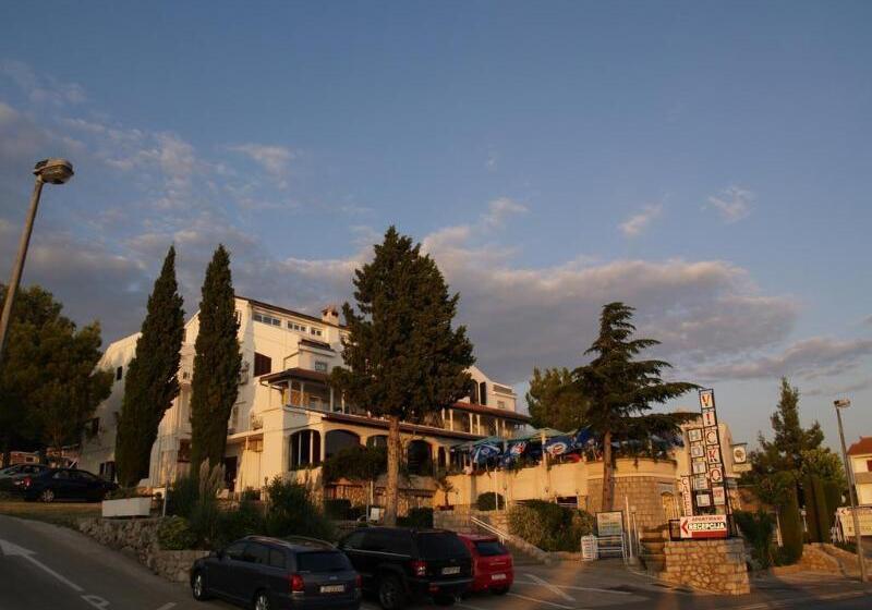 בית מלון כפרי Villa Vicko