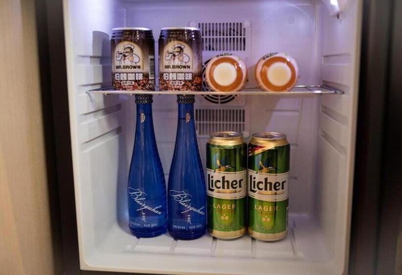 Lavande Hotels·shenzhen North Railway Station Bantian Metro Station