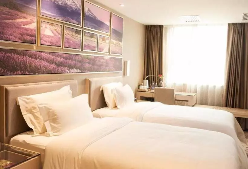 Lavande Hotels·shenzhen North Railway Station Bantian Metro Station