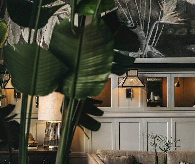 Torel 1884 Suites & Apartments