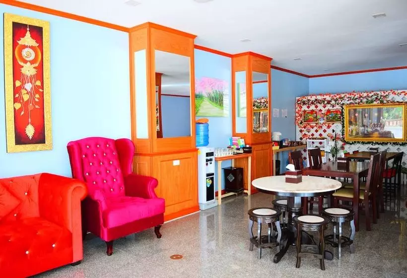 Hostelli Zen Rooms Chaofa Nok