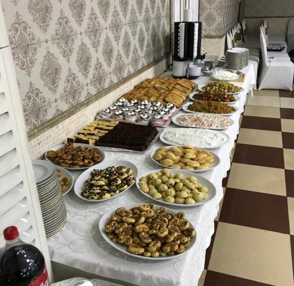 Отель Afyon Grand Ari