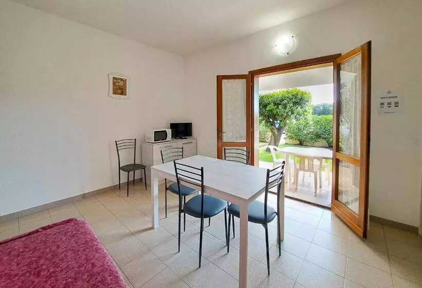 هتل Centro Residenziale Le Canne