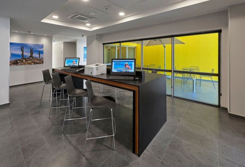 Отель City Express By Marriott Ensenada