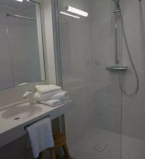 ホテル Hôtel Saint Roch, Saint Ybard