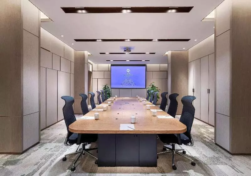 هتل Mercure Wuhan Qiaokou