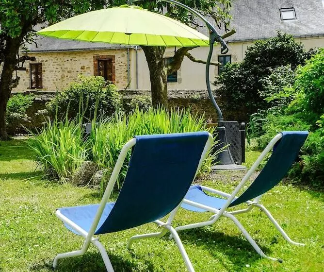 ホテル Hôtel Spa De La Citadelle Lorient