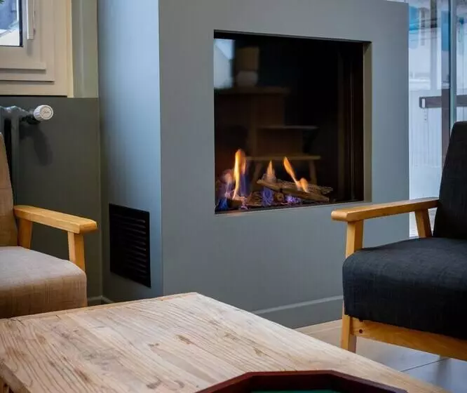 ホテル Hôtel Spa De La Citadelle Lorient