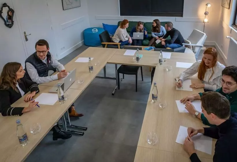 ホテル Hôtel Spa De La Citadelle Lorient