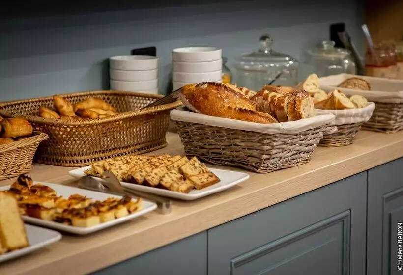 ホテル Hôtel Spa De La Citadelle Lorient