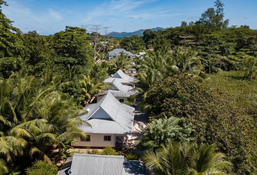 هتل Villa Veuve Casadani