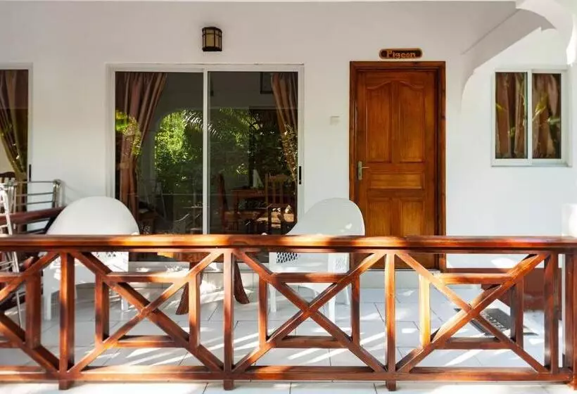 هتل Villa Veuve Casadani