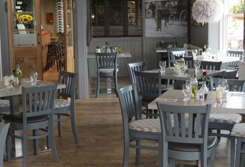 فندق صغير The Lion Waddesdon