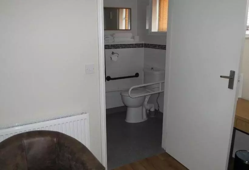 Retkeilymaja The Lion Waddesdon