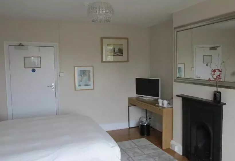 Retkeilymaja The Lion Waddesdon