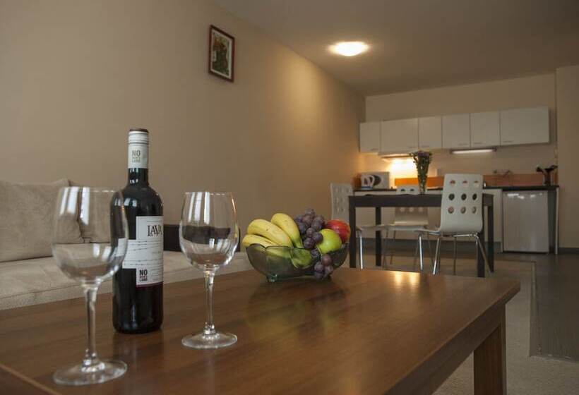 Green Life Family Apartments Pamporovo