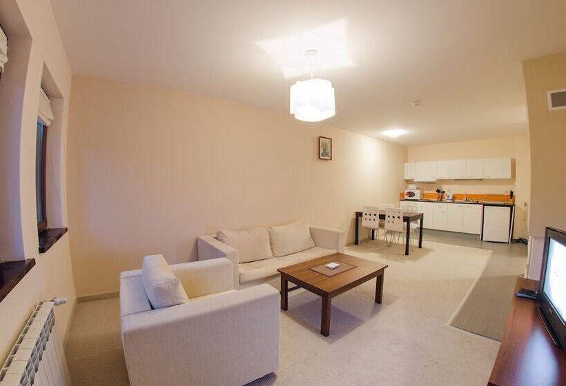 Green Life Family Apartments Pamporovo