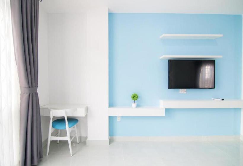 Fotos del hotel Reddoorz Plus Near Nguyen Hue Walking Street:  18