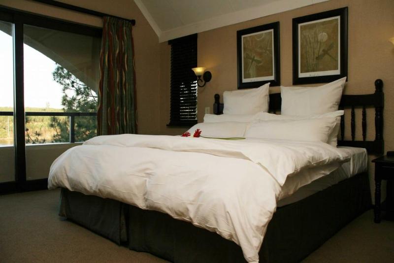 בית מלון כפרי Pine Lake Resort