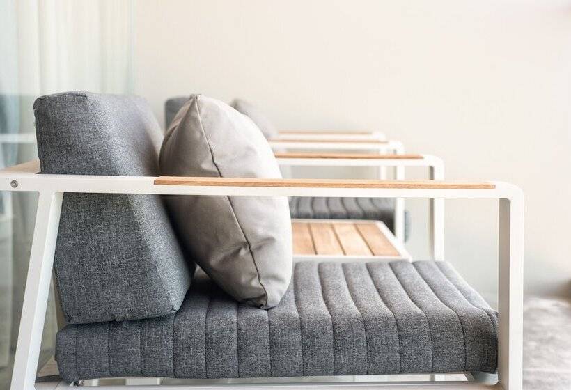 Отель Pledge Scape