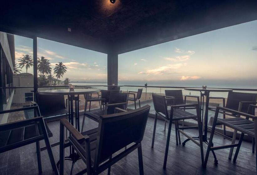 Отель Pledge Scape