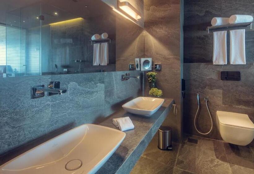 Отель Pledge Scape