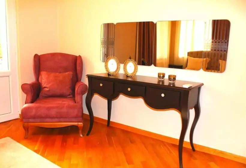 هتل Sapphire Zagulba