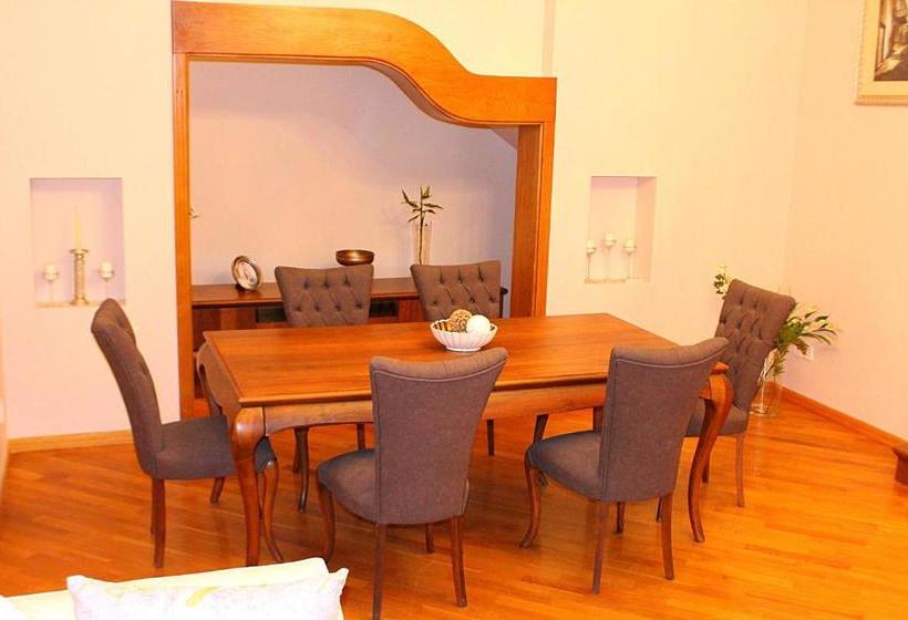 هتل Sapphire Zagulba