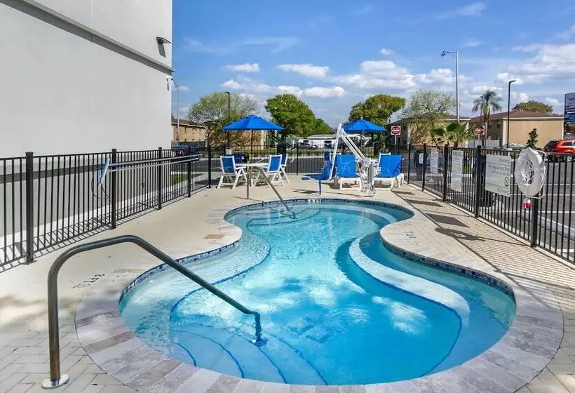 ホテル Sleep Inn & Suites Tampa South