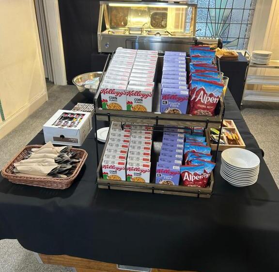 בית מלון כפרי The Clifton Seafront