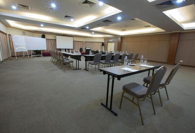 בית מלון כפרי Villea Morib