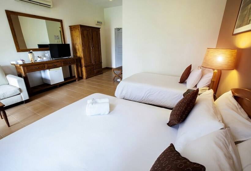 בית מלון כפרי Villea Morib