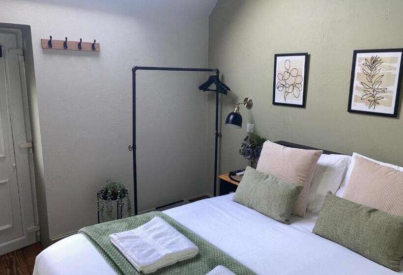 פנסיון Blue Ball Inn, Sandygate, Exeter