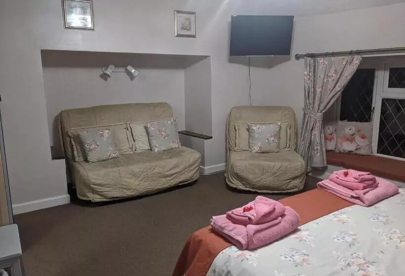 Majatalo Cwmbach Guest House