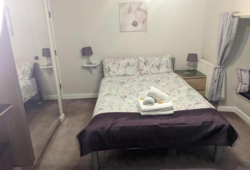 膳宿费 Cwmbach Guest House