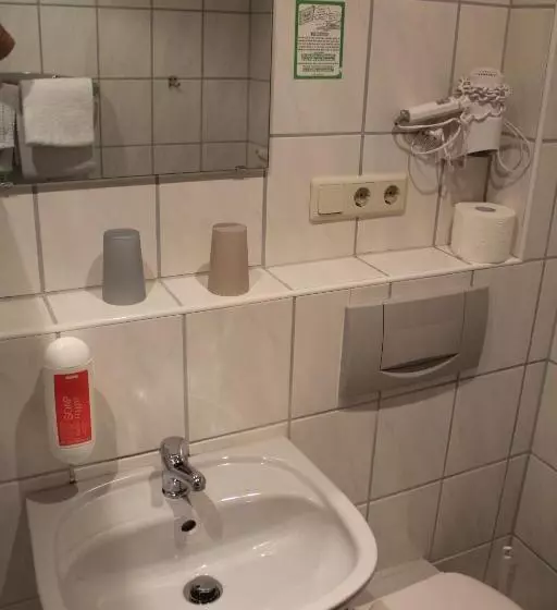 Majatalo Gasthaus Zur Sonne