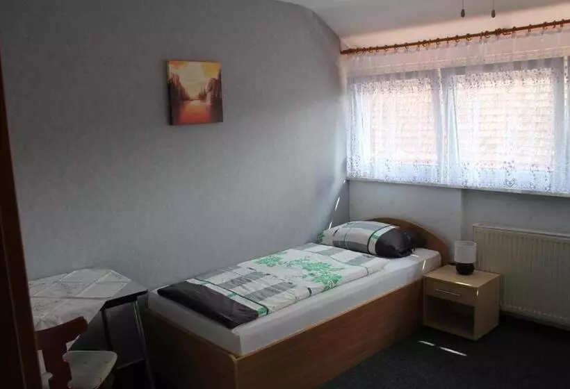 Majatalo Gasthaus Zur Sonne