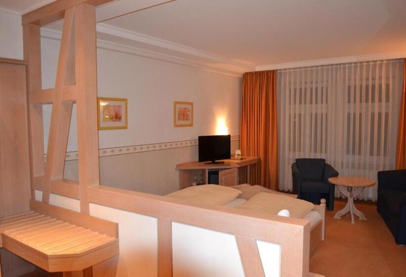 ペンション Gasthof Rödertor