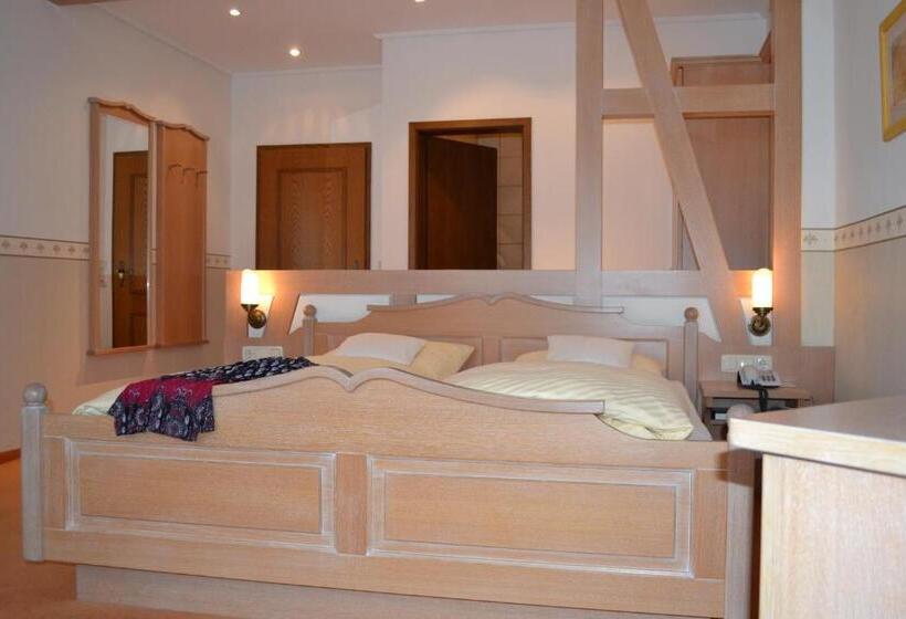 ペンション Gasthof Rödertor