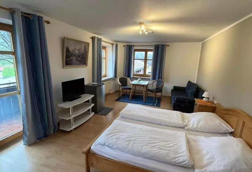 Majatalo Landgasthof Jägerhaus