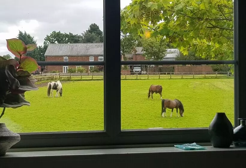 Majatalo Rylands Farmhouse