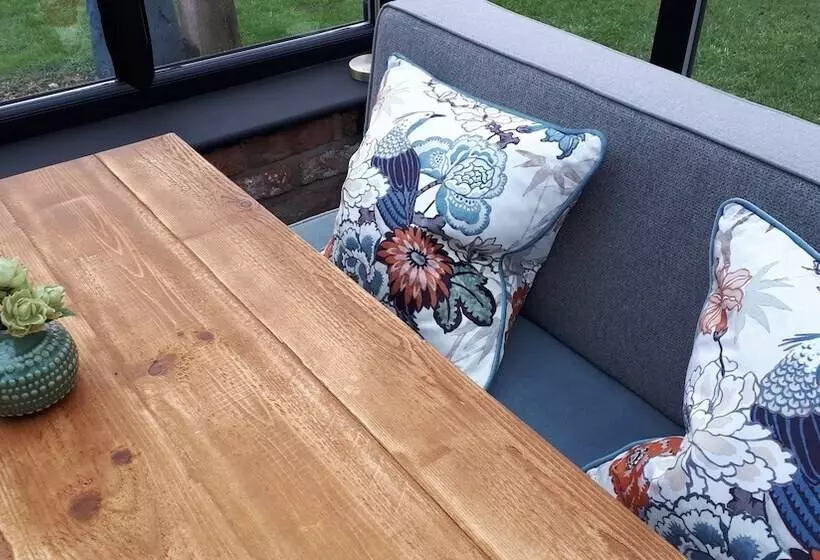 Majatalo Rylands Farmhouse