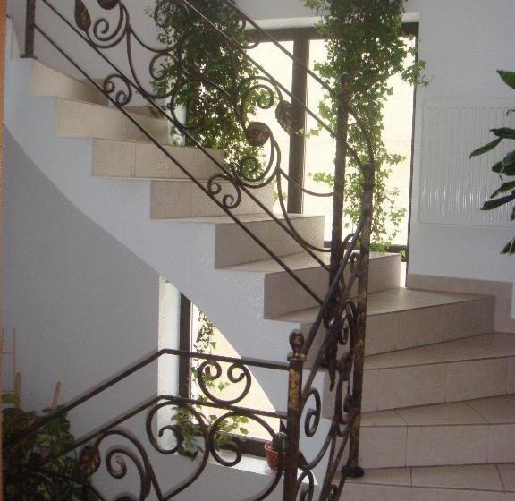 Villa Edera Residence Gazda Profesionista