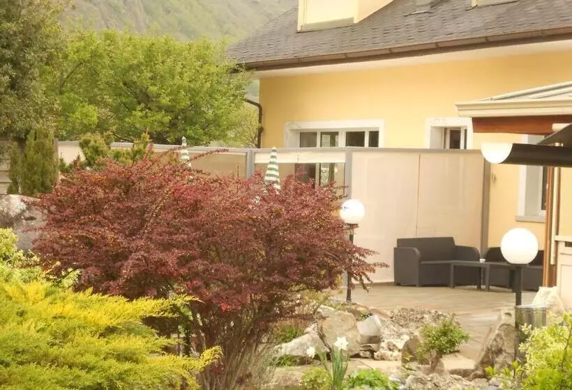 ユースホステル Relais De La Sarvaz