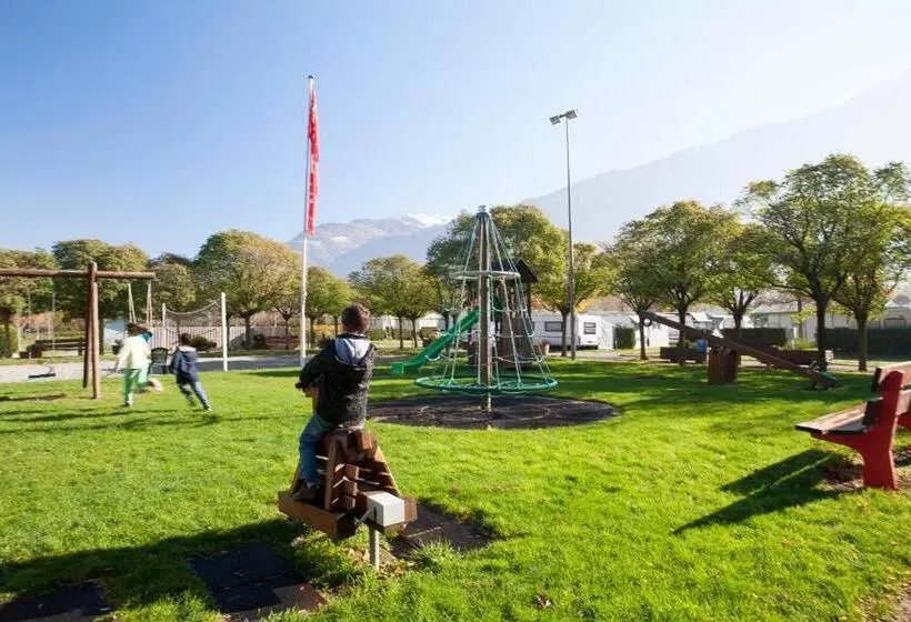 ユースホステル Relais De La Sarvaz