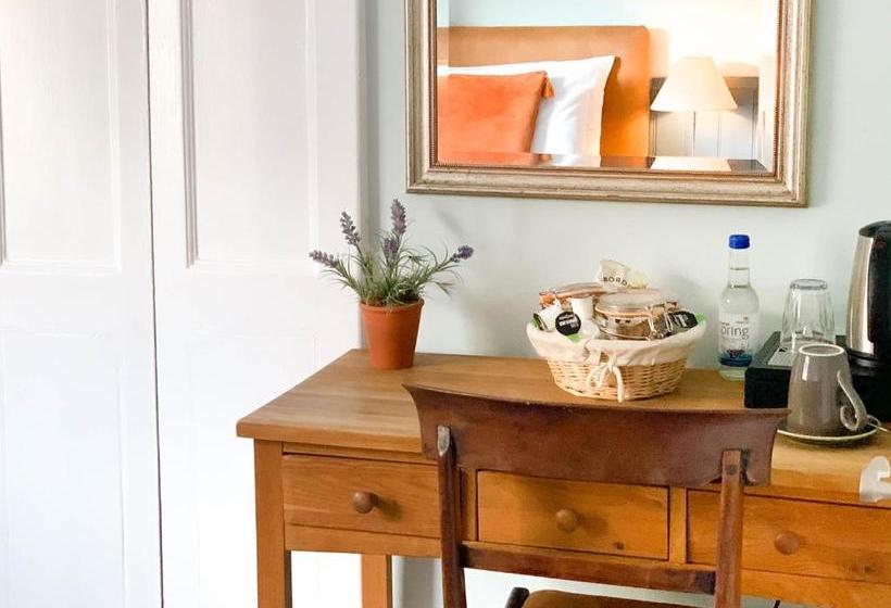 Общежитие The Griffin Inn