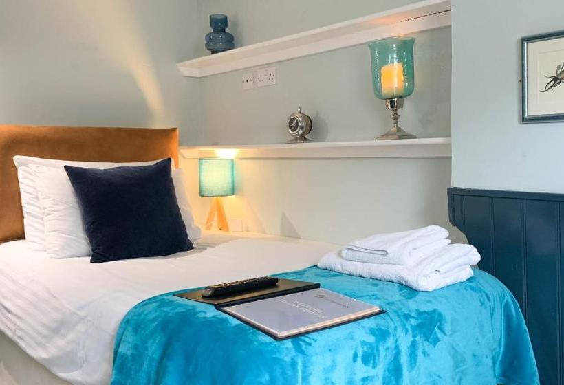 Общежитие The Griffin Inn