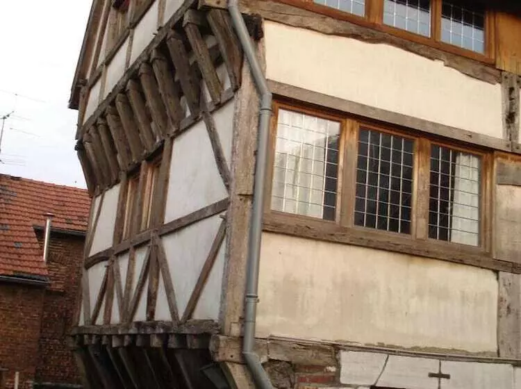 Aparthotel De Beek Anno 1410